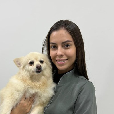 Dra. Cibele, São Camilo Veterinária